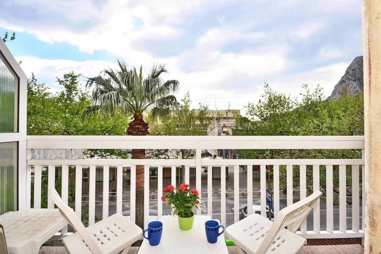 Apartment Toma Omiš Zewnętrze zdjęcie