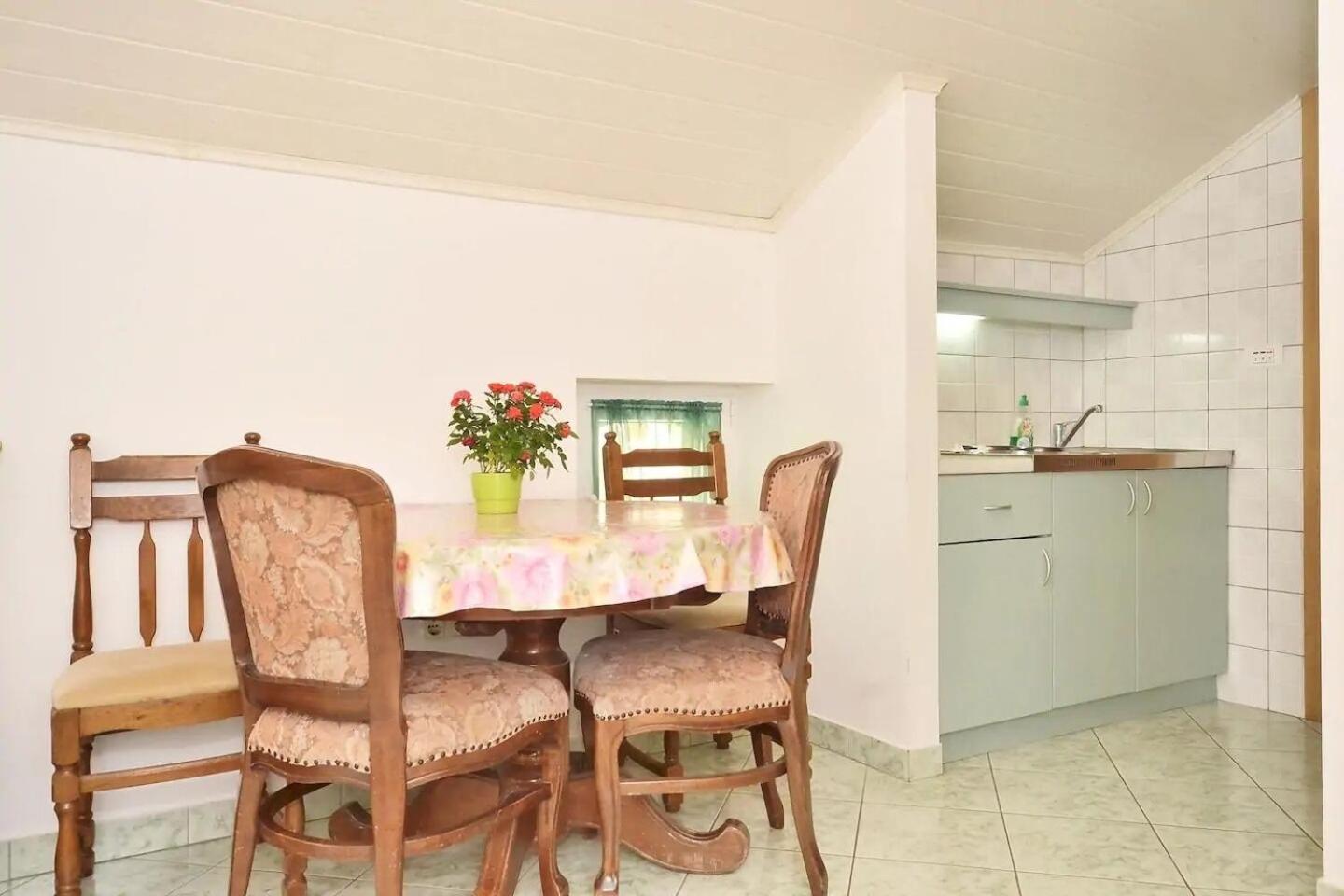 Apartment Toma Omiš Zewnętrze zdjęcie
