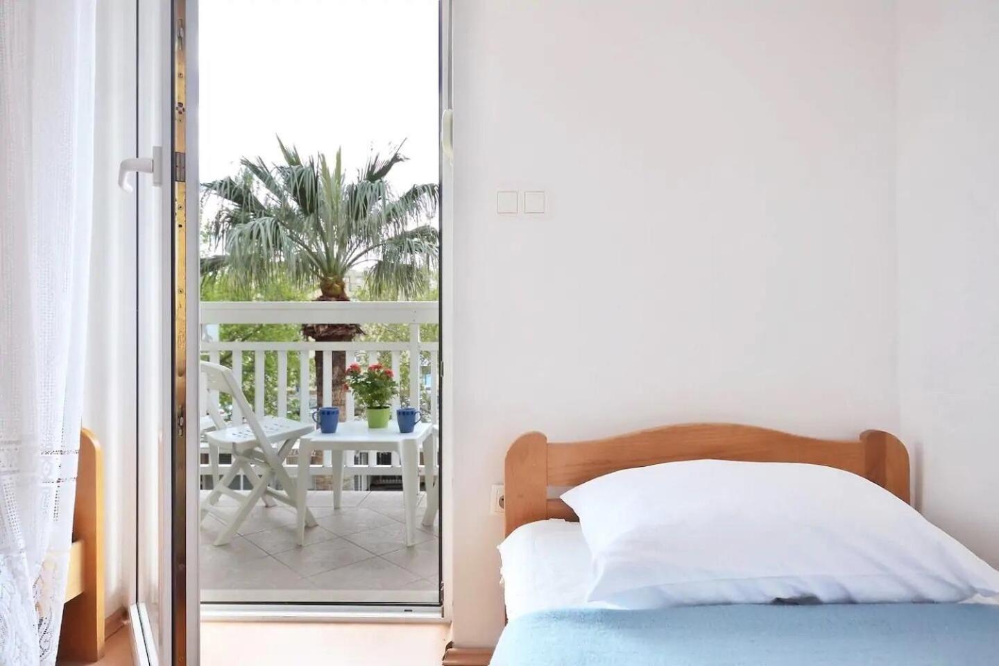 Apartment Toma Omiš Zewnętrze zdjęcie